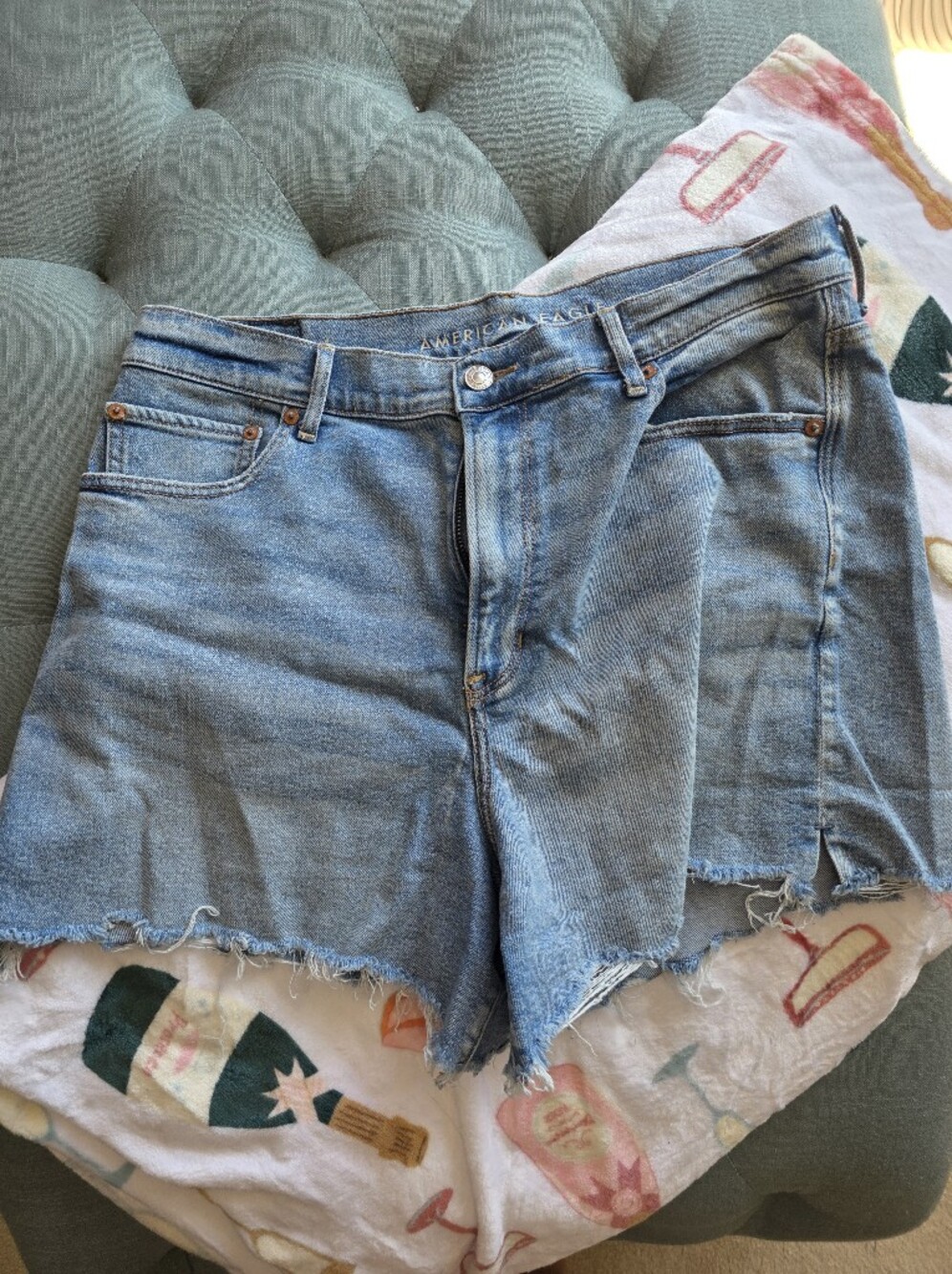 American Eagle High Rise 90s Boyfriend Short